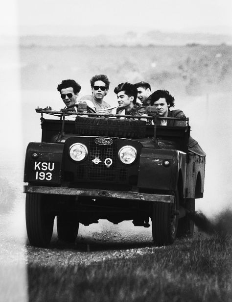 White Photo, A Group, One Direction, A Black, Jeep, Road, Black And White, White, Black