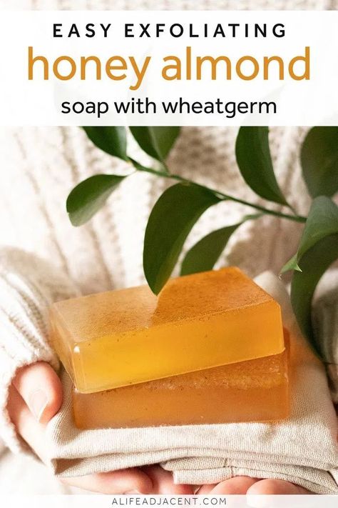 Melt And Pour Soap Base, Diy Honey, Almond Soap, Diy Soap Recipe, Exfoliate Skin, Melt And Pour Soap, Honey Diy, Diy Kosmetik, Natural Beauty Diy