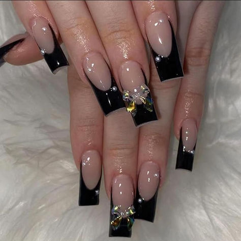 #affiliate #ad @amazon press on nails, nail art, black nail art ideas, bow nails, french tip nails, spring and summer nails Fake Nails Long, Press On Nails Long, Manikur Kuku, Nagellack Trends, Nagel Tips, Flower Nail Designs, Y2k Nails, French Acrylic Nails, Black French