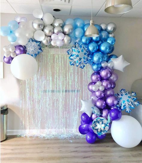 Frozen Birthday Decorations, Frozen 3rd Birthday, Frozen Balloons, Frozen Birthday Party Decorations, Chrome Purple, Elsa Birthday Party, Frozen Decorations, Frozen Bday Party, Disney Frozen Birthday Party