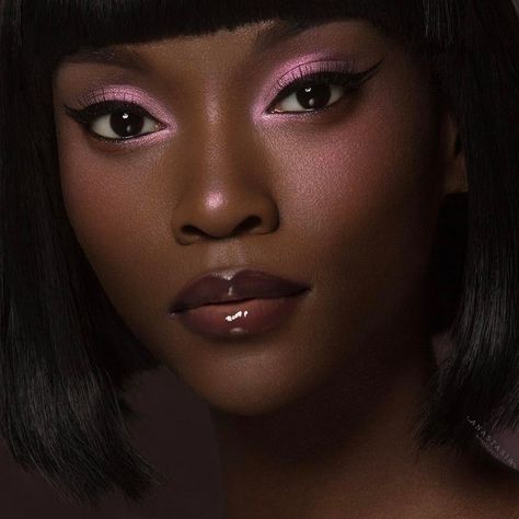 Divine beauties — Riley Montana for ABH Cosmetics Pink Lip Aesthetic, Pink Lips Art, Pale Pink Lips, Natural Pink Lips, Bright Pink Lips, Pink Lip Balm, Pink Lips Makeup, Light Pink Lips, Pink Lip Color