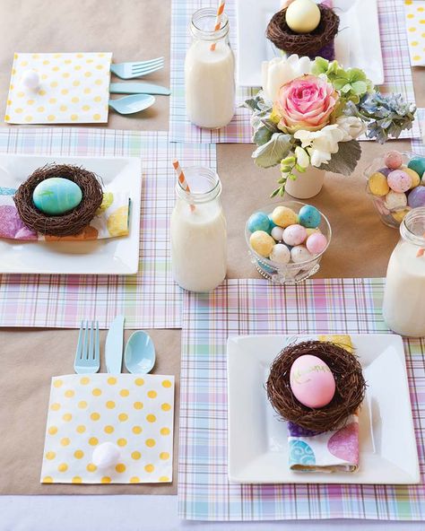 Easter Place Cards, Place Card Ideas, Kids Party Tables, Easter Lunch, S Table, Pastel Easter, Easter Tablescapes, I Am Thankful, Easter Inspiration