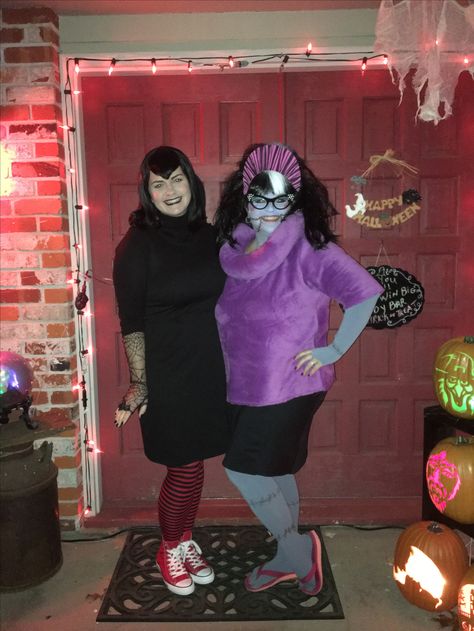 Hotel Transylvania Trunk Or Treat Ideas, Hotel Transylvania Trunk Or Treat, Hotel Transylvania Costume Family, Frankenstein Hotel Transylvania, Transylvania Costume, Scarecrow Competition, Frankenstein Wife, Pair Halloween Costumes, Hotel Transylvania Costume