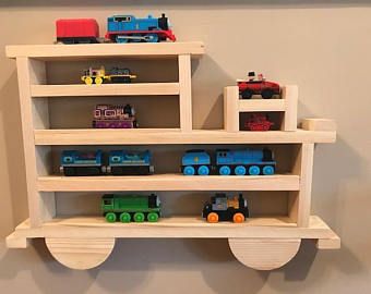 Train Shelf, Toy Shop Display, Toy Room Organization, Toy Shelves, Decorative Shelving, Toy Display, Woodworking For Kids, Wooden Train, Kids Wall Decor