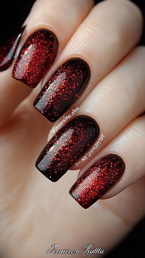 Black Nails Red Sparkle, Black Nails Red Glitter, Red And Black Glitter Nails, Black Nails With Red Glitter, Black And Dark Red Nails, Halloween Nails Red And Black, Halloween Nails Black And Red, Black And Red Nail Designs, Copper Nails Designs