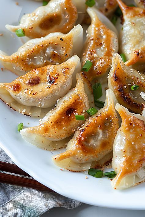 Gyoza Wrappers, Chicken Gyoza, Chicken Ginger, Gluten Free Travel, Food Stands, Dairy Free Dessert, Recipe Roundup, Ground Chicken, Smoothie Shakes