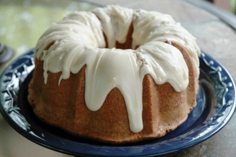 Apricot Brandy Pound Cake with Apricot Brandy Glaze | Bakewell Junction Poppy Seed Bundt Cake, Easy Pound Cake, Apricot Brandy, Rum Cake Recipe, Coffee Ring, Wine Cake, Rich Cake, King Food, Pecan Cake