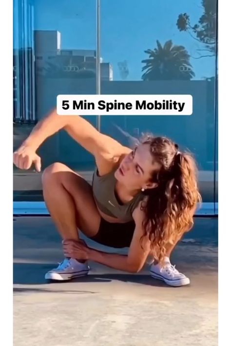 Upper Back Mobility Exercise, Full Body Mobility Routine, Upper Body Mobility Exercises, Vanja Moves, Upper Body Mobility, Full Body Mobility, Back Mobility, Mobility Challenge, Spine Mobility