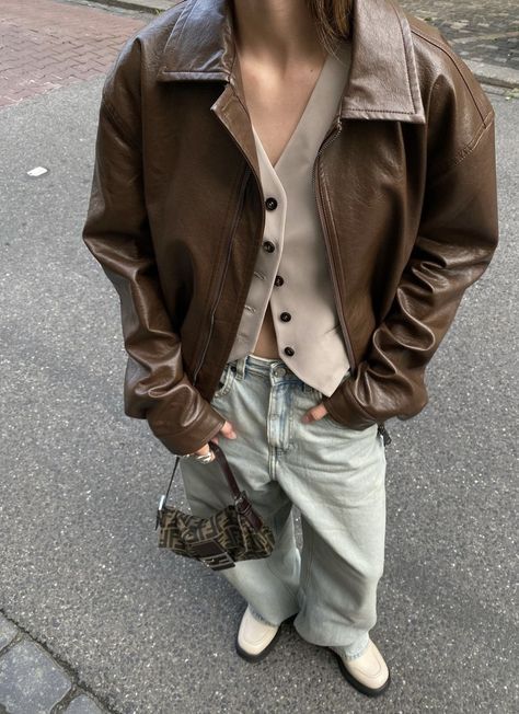 Outfit Marrone, Brown Outfit, Streetstyle Fashion, Brown Leather Jacket, 가을 패션, Autumn Outfit, Fashion Outfit, Outfits Casuales, Random Things