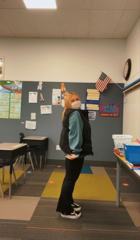 Casual Friday: black flare pants, h & m crewneck, white turtle neck, puffy vest, platform old school vans Yoga Pants And Vans Outfit, Black Old School Vans Outfit, Old School Vans Outfit, White Turtle Neck, Old School Vans, Black Flare Pants, Vans Outfit, Puffy Vest, Yoga Pants Outfit