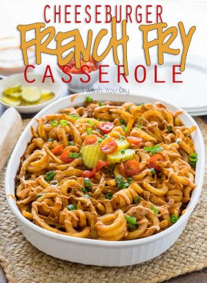 This Cheeseburger and French Fry Casserole is filled with all the hamburger favorites and even topped with crispy seasoned french fries and a creamy fry sauce! Cheeseburger And French Fry Casserole, Fry Casserole, Seasoned French Fries, French Fry Casserole, Caserole Recipes, Casserole Potato, Easy Ground Beef Recipes, Yummy Fries, French Fries Recipe