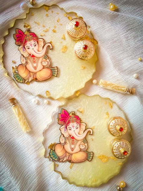 Ganesha Resin Art, Coster Resin Ideas, Rakhi Thali Resin, Resin Rakhi Platter, Resin Tilak Thali, Diwali Handmade Gifts, Resin Pooja Plate, Resin Art Tray Designs, Resin Art Pooja Thali