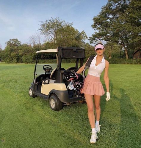 Country Club Aesthetic Outfits, Resort Casual Attire Women, Country Club Outfit, Country Club Aesthetic, Cute Golf Outfit, Resort Casual, Golf Attire Women, Golf Inspiration, Western Outfits Men