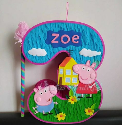 Peppa Pig Pinata, Peppa Pig Birthday Decorations, Peppa Pig Birthday Party Decorations, Pig Birthday Party, Baby Birthday Decorations, Peppa Pig Birthday Party, Pepa Pig, Diy Pinata, George Pig