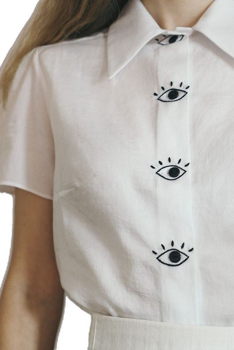 Art On Shirts Ideas, Embroidered Black Shirt, Eyes On Clothes, Clothes With Eyes On Them, Button Up Embroidery, Embroidered Button Down, Button Embroidery Ideas, Cool Embroidery Ideas Clothes, T Shirt Embroidery Ideas