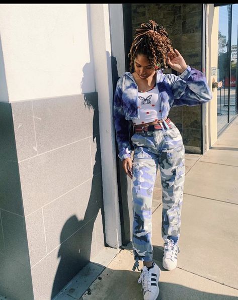 Riele Downs Outfits, Riele Downs, Nickelodeon Girls, Streetwear Girl, Young Celebrities, Pic Pose, Tween Outfits, Teenager Outfits, Teen Fashion Outfits