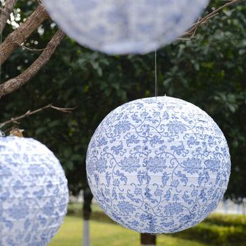 8pc White & Blue French Toile Paper Lanterns | eFavormart.com Paper Lanterns For Wedding, Blue And White Paper Lanterns, Chinoiserie Theme Party, Outdoor Wedding Lanterns, Chinoiserie Party, Paper Lantern Centerpieces, White Engagement Party, French Blue Wedding, Chinoiserie Wedding