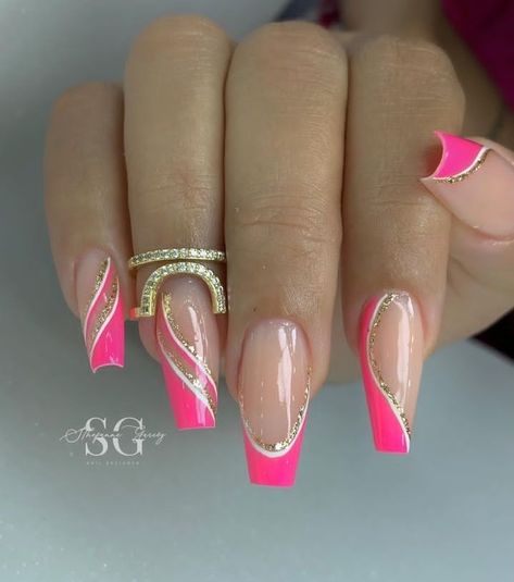 Nail Nail Designs, Art Nails Design, Nails Xmas, Gold Acrylic Nails, Fancy Nail Art, Fancy Nails Designs, Stylish Nails Designs, Nails Design With Rhinestones, Smink Inspiration