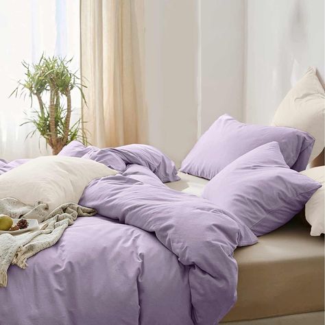 PRICES MAY VARY. 【Soft & Cozy】: Made of high-quality brushed microfiber, this duvet cover set is breathable, lightweight and comfortable, which will provide you with extra and unpredictable comfort and the best sleep ever. Set Includes: 1 Full (80x90) Duvet Cover and 2 Pillowcases. (Comforter is NOT included). 【Minimalist Style】Bring a fresh look to your bedroom decor with this modern duvet cover set. Simple but elegant, the casually chic solid color duvet cover not only makes you feel more rela Light Purple Bed Sheets, Lavender Room Decor, Purple Bed Sheets, Lavender Duvet, Bedroom Board, Purple Duvet, Target Bedding, Lavender Room, Purple Duvet Cover