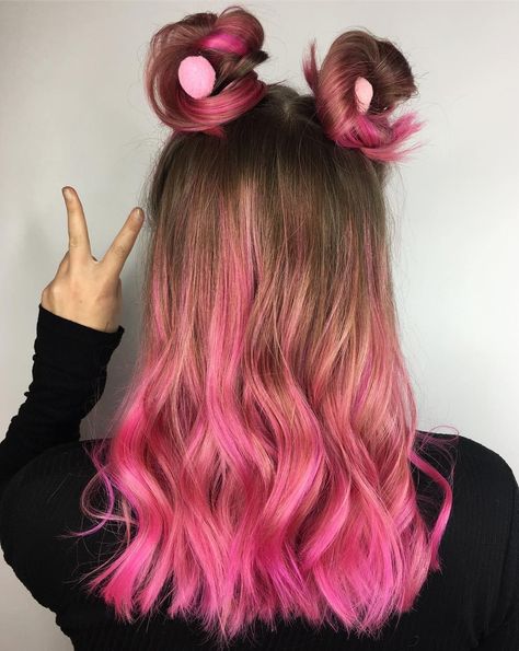 32 Cute Dyed Haircuts To Try Right Now - Ninja Cosmico - #hairstyle #haircolor Pink Hair Tips, Cotton Candy Pink Hair, Pink Hair Streaks, Edgy Hair Color, Dyeing Hair, Lumpy Space, Light Pink Hair, Dyed Hair Pastel, Pink Hair Dye