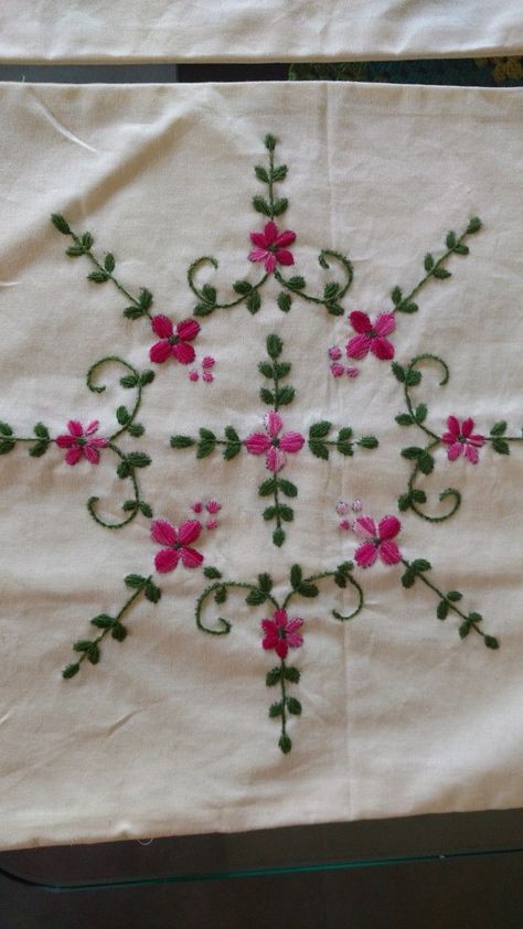 Bedsheet Embroidery Design Handmade, Bedsheet Embroidery Design, Hand Embroidery Bedsheet Designs, Bedsheet Embroidery, Rumal Design, Foldaway Bed, Hand Embroidery Bedsheet, Embroidery Bedsheet, Wall Cover