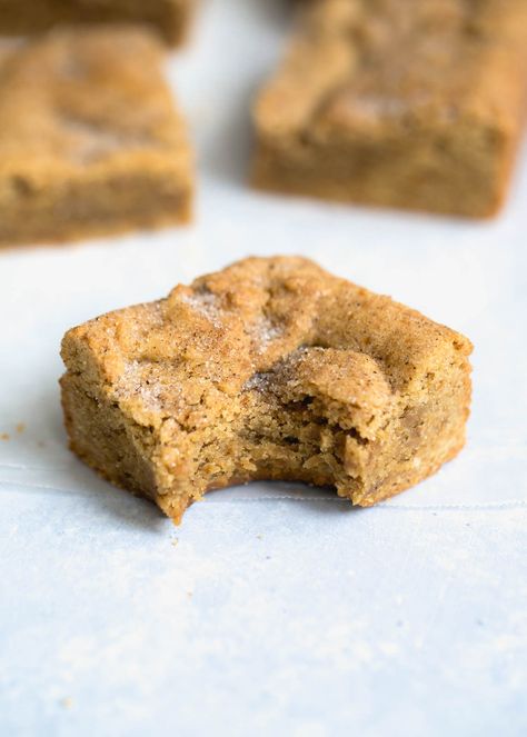 Chewy Chai Blondies - Broma Bakery Chai Blondies, Cardamom Recipes, Cardamom Recipe, Finnish Food, Blueberry Crumble Bars, Brownie Bars, Broma Bakery, Get Ready For Christmas, Blood Drive