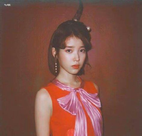 IU 4th Album(palette) Teaser photo Iu Palette, Cd Idea, Bigbang G Dragon, Lee Jieun, Iu Fashion, Women In Music, Celebrity List, Oh My Love, Korean Music