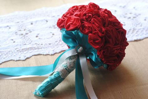 red and teal wedding bouquet Teal Wedding Ideas Turquoise, Teal Wedding Decorations, Teal Wedding Bouquet, Blue Wedding Dress Royal, Fun Wedding Decor, Red And White Dress, Beach Wedding Decorations Reception, Tiffany Blue Wedding, Red Bouquet Wedding