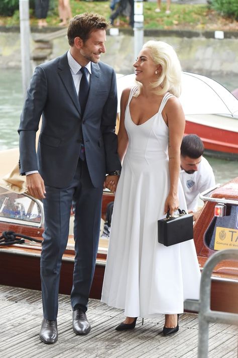 Image Bradley Cooper Lady Gaga, Lady Gaga And Bradley Cooper, Lady Gaga Pictures, Principe William, Venice Film Festival, Celebrity Design, Bradley Cooper, A Star Is Born, Film Serie