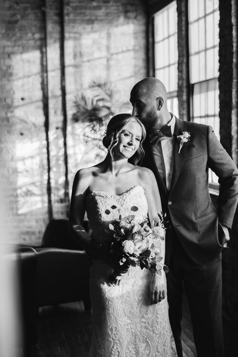 Indoor Wedding Couple Photos, Indoor Wedding Picture Ideas, Wedding Couple Poses Indoor, Wedding Poses Indoor, Bride And Groom Indoor Photos, Wedding Indoor Photography, Indoor Wedding Photoshoot Ideas, Wedding Photo Ideas Indoor, Indoor Wedding Photography