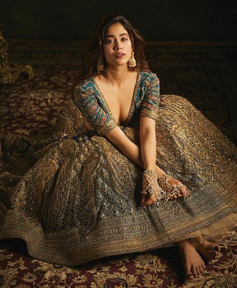 Jahnvi Kapoor, Jj Valaya, Janhvi Kapoor, Ghagra Choli, Costume Collection, Desi Fashion, Looks Chic, Bridal Outfits, Indian Bridal