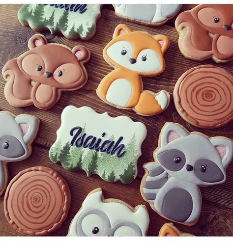 Woodland Creatures Baby Shower, Woodland Animal Birthday, Cookies Decoradas, Woodland Cake, Woodland Birthday Party, Baby Shower Cake Pops, Baby Shower Woodland Theme, Bear Cookies, Sugar Cookie Designs