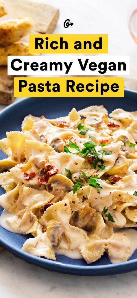 You won't believe it's not butter. #creamy #vegan #pasta http://greatist.com/eat/vegan-pasta-recipe-with-garlic-cream-sauce Pasta With White Sauce, Wine Cream Sauce, White Wine Cream Sauce, Creamy Vegan Pasta, Vegan Pasta Dish, White Sauce Pasta, Sauce Pasta, Vegan Pasta Recipes, Vegan Italian