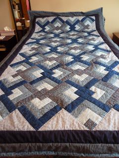 Marlene's Space: Blue Lovers' Knot Quilt... Done! Knot Quilt, Black And White Quilts, Quilting Designs Patterns, Man Quilt, Log Cabin Quilts, Easy Quilt Patterns, Strip Quilts, Boy Quilts, White Quilt