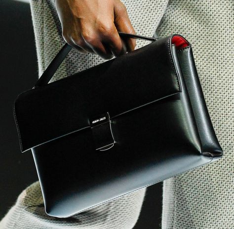 Giorgio Armani Black Top Handle Handbag - Fall 2016 ready-to-wear collection as seen on Queen Letizia Fall Handbags, Armani Black, Mod Style, Top Handle Handbags, Mod Fashion, Queen Letizia, Fall 2016, Handle Bag, Black Top