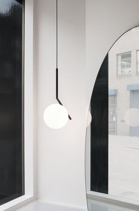 FLOS IC Lights S2 Pendant Light in Black by Michael Anastassiades For Sale at 1stdibs Flos Light, Michael Anastassiades, Modern Pendant Lamps, Minimal Lighting, Wall Ceiling Lights, Minimal Decor, Suspension Light, Black Pendant Light, Suspension Lamp