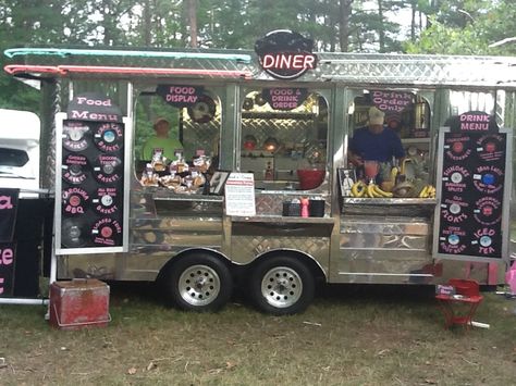 Traveling diner...cool! Diner Food Truck, Diner Food, Vintage Diner, Fair Food, Diner Recipes, Retro Diner, Deep South, Fair Food Recipes, Food Display