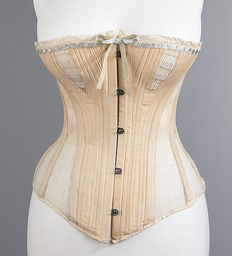 Corset 1880s Fashion, Victorian Corset, Bijoux Art Nouveau, Lingerie Vintage, Corset Fashion, Vintage Corset, Period Outfit, Retro Mode, Costume Institute