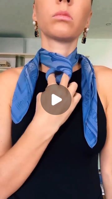 How To Tie Long Scarf Around Neck, Scarf Ties Ideas Tutorials, Tying Neck Scarves, Ways To Tie A Neck Scarf, How To Knot A Scarf, Tie Scarf How To Neck Scarves, Tie As Scarf, How To Wear A Scarf Around Your Neck, Scarf Hacks Tutorials