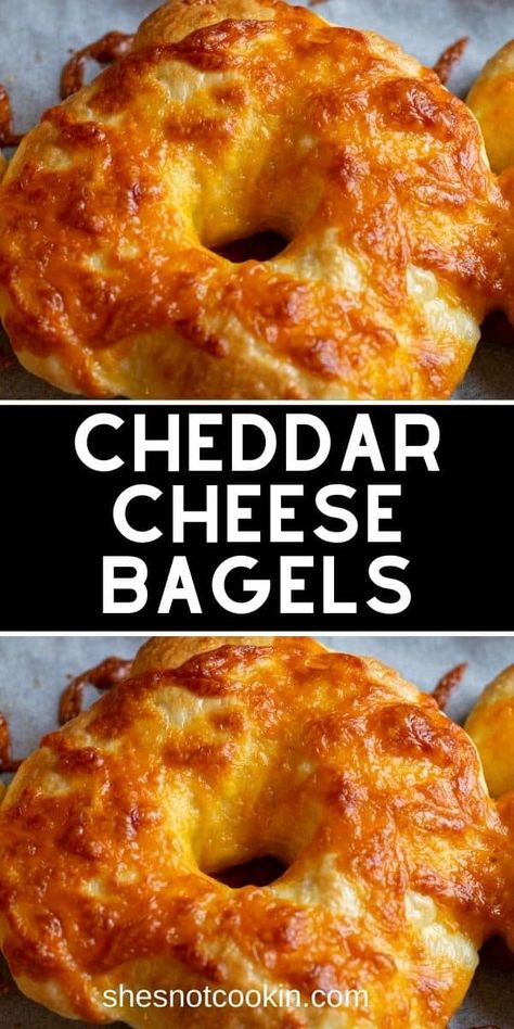 Cheese Bagel Recipe, Bagel Recipe Easy, Cheese Bagels, Homemade Bread Recipes Easy, Homemade Bagels, Bagel Recipe, Homemade Cheese, Bread Machine Recipes, Easy Bread Recipes