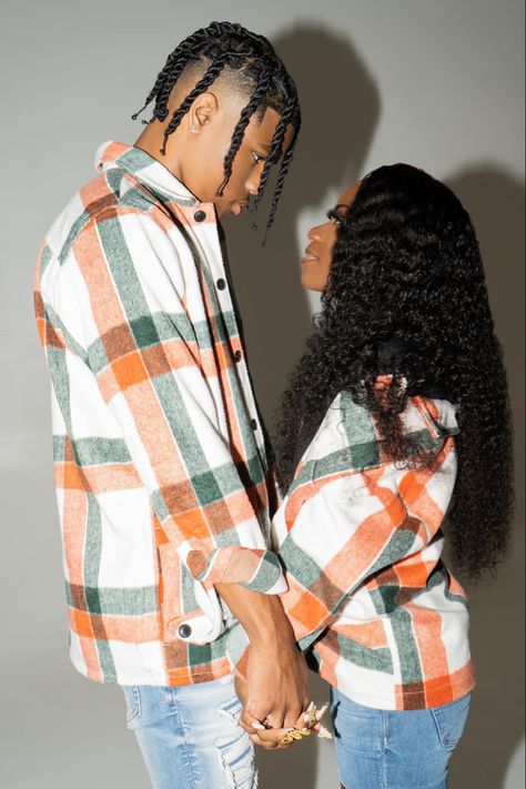 Fall Couples Photoshoot Black, Fall Black Couples Photoshoot, Street Wear Couple Photoshoot, Fall Couples Photoshoot Outfits Black, Black Couple Fall Photoshoot, Couple Photoshoot Black People, Fall Photoshoot Couple Photo Ideas, Relationship Photoshoot Black, Black Couples Photoshoot Outfit