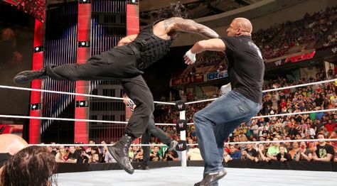 WWE Roman Reigns Superman Punch on Triple H Roman Reigns Superman Punch, Superman Punch, Wyatt Family, Wrestlemania 29, The Wyatt Family, Wwe Seth Rollins, Wwe Roman Reigns, Raw Photo, Triple H