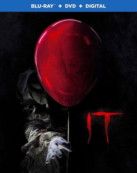 IT TARGET EXCLUSIVE LENTICULAR COVER BLU-RAY (WARNER) Pennywise Wallpaper Iphone, Pennywise Wallpaper, Full Mon, Pennywise The Clown, Its 2017, Film Story, Bill Skarsgard, Top Movies, Scary Movies