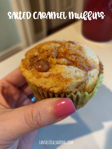 Caramel Syrup Recipe, Caramel Muffins, Salted Caramel Desserts, Blueberry Streusel Muffins, Coffee Muffins, Salted Caramel Recipes, Rhubarb Muffins, Pecan Muffins, Cinnamon Caramel