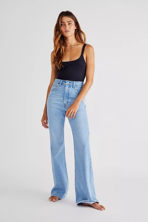 Loose Jeans Outfit, Flare Jeans Outfit, Womens Flare Jeans, High Rise Flare Jeans, Jeans Free People, Jeans Outfit Summer, High Waisted Flare Jeans, All Jeans, Jean Flare