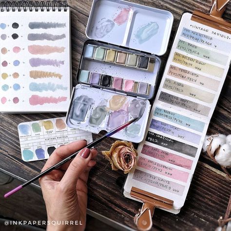 Art Philosophy Watercolor, Muted Watercolor Palette, Watercolour Paints Palette, Clay Watercolor Palette, Qor Watercolor Palette, Mixing Paint Colors, Travel Art Kit, Watercolor Pans, Watercolor Mixing