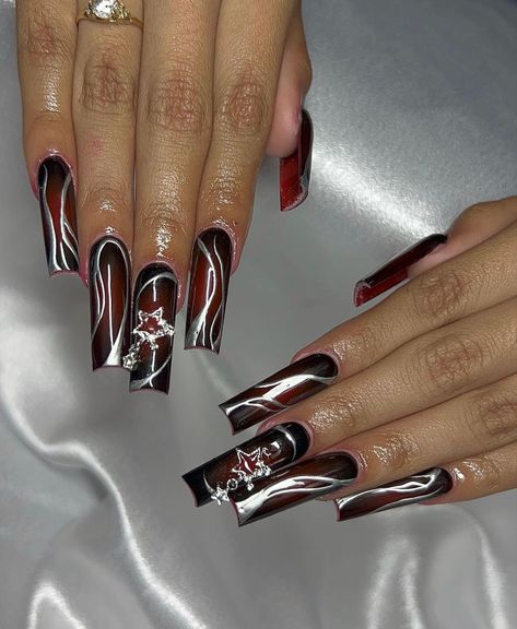 Red And Black Chrome Nails Designs, Red And Black Airbrush Nails, Red And Black Chrome Nails, Red And Chrome Nails, Black And Red Nails Ideas, Black And Red Nail Designs, Nails Black And Red, Chrime Nails, Red Bottom Nails