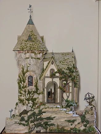 Fairy Garden Castle, Playhouse Plan, Table Top Photography, Fairy Art Dolls, Victorian Dolls, Cute House, Sims 4 Build, Miniature Houses, Mini Things