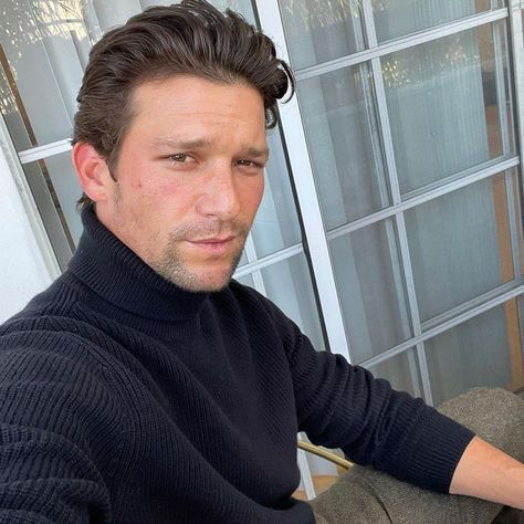 Daren Kagasoff, American Actors, Men Sweater