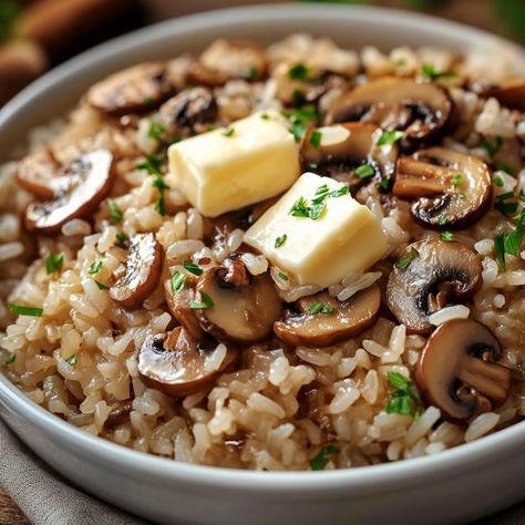 Ultimate Savory Mushroom Rice | Rich And Flavorful Side Dish - My Home Made Recipe Creamy Mushroom Rice Recipes, Rice And Mushroom Recipes, Risotto Recipes Mushroom, Broccoli Mushroom Rice, Mushroom Soup Rice, Rice Mushroom Casserole, Recipes With Brown Rice, Rice Maker Recipes, Pesto Rice Recipes